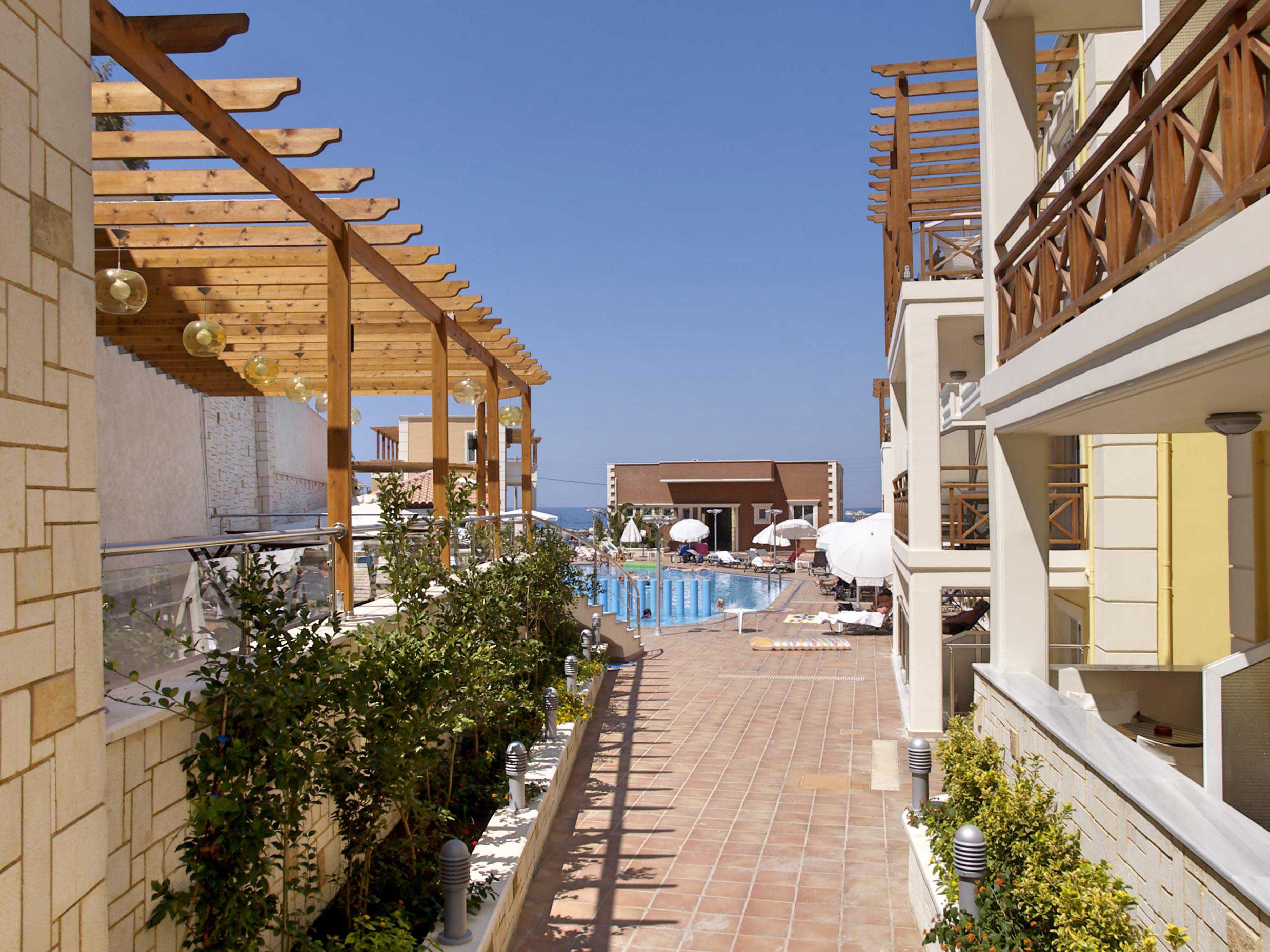 Porto Kalamaki Hotel